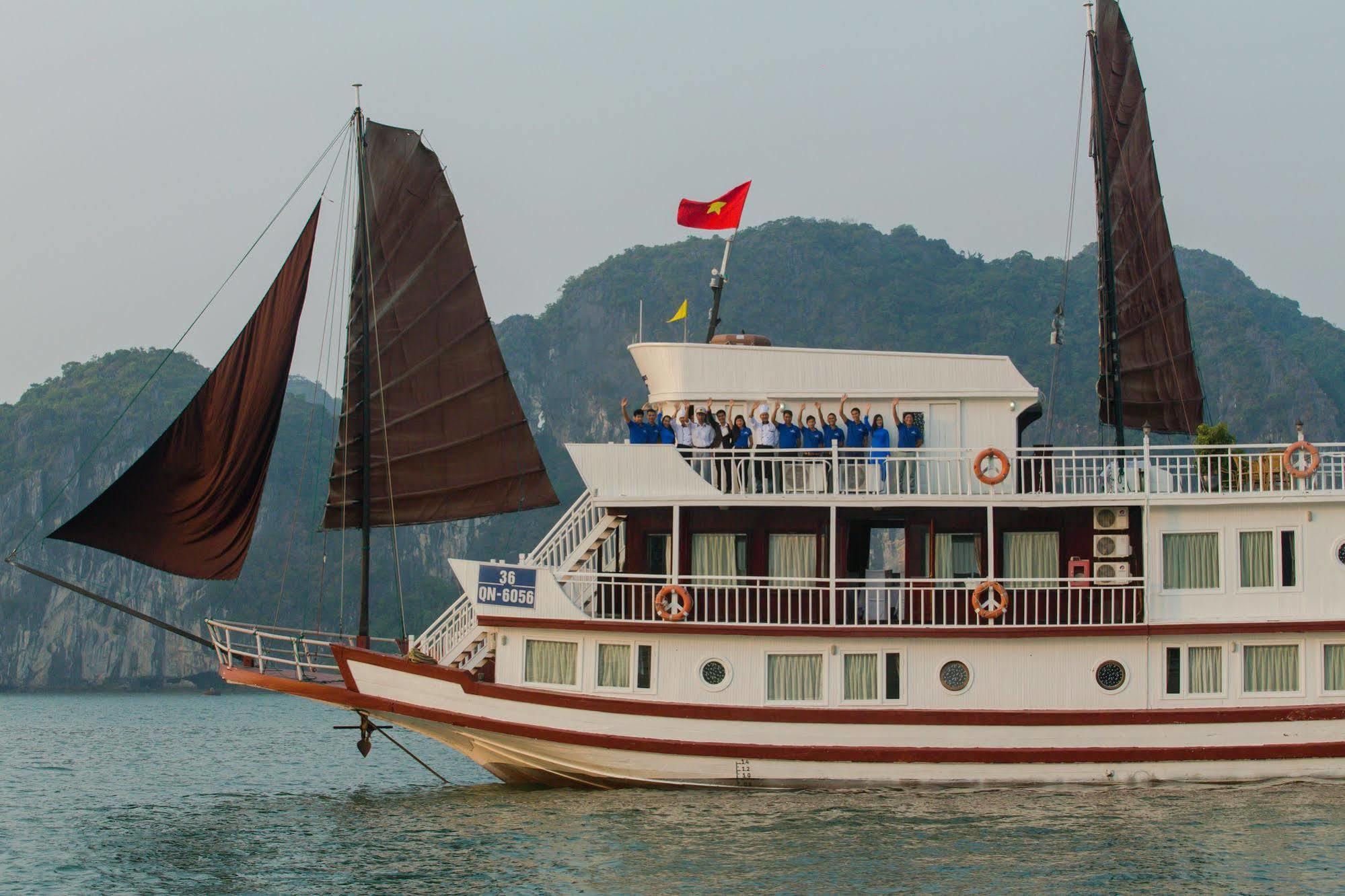 Flamingo Luxury Cruises 호텔 하롱 외부 사진