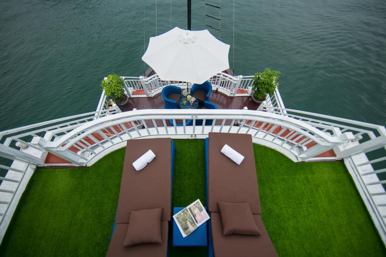 Flamingo Luxury Cruises 호텔 하롱 외부 사진